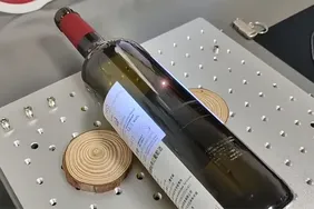 Маркировка: бутылка для вина
