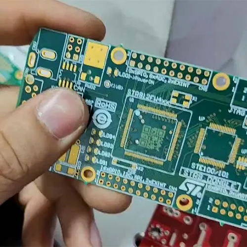 Лазерная маркировка QR-кода печатной платы